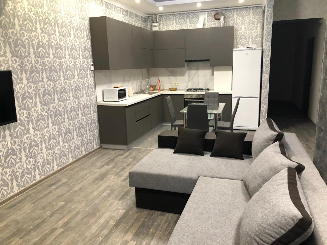 Sartawi.Apartment Sumy Exteriör bild